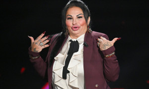 Napoli, accoltellato il figlio di Rita De Crescenzo: paura in centro per "Kekko"