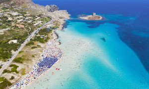 La Sardegna sul tetto del mondo: La Pelosa entra nella Top 10 delle spiagge pi&ugrave; belle del pianeta