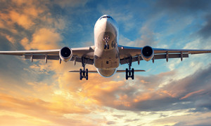 &Egrave; guerra, niente voli: chiusi gli spazi aerei