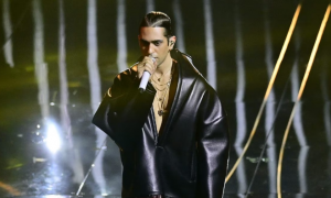 Mahmood lascia l&rsquo;Italia e si trasferisce in Spagna