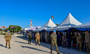 Libano, detriti di missile sulla "Sassari": un ferito