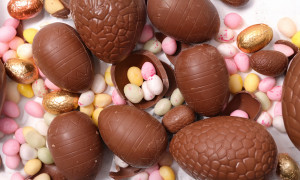 Uova di Pasqua pi&ugrave; care, ma anche pi&ugrave; piccole: l'ira dei consumatori contro la "shrinkflation"