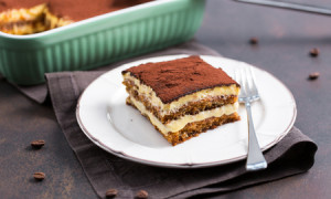 Il tiramis&ugrave; conquista i social: pi&ugrave; post del Colosseo su Instagram