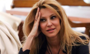 Infortunio per Adriana Volpe che &egrave; costretta a lasciare il GF Vip
