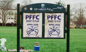 Cosa sono i poster apparsi a Londra e Milano?