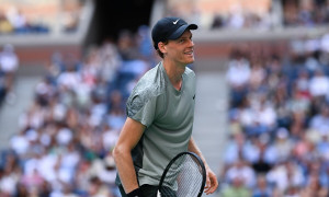 Re di Monte Carlo e del mondo: Sinner schianta Alcaraz e si prende la vetta