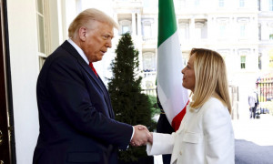 Fine dell'idillio: Trump scarica Meloni. "Pensavo avesse coraggio, mi sbagliavo"