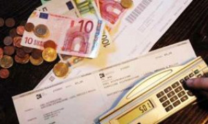 Crisi in Medioriente, mazzata sulle famiglie: fino a 950 euro in pi&ugrave; per mutui e bollette