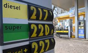 La guerra in Iran svuota le tasche degli italiani: 1,7 miliardi di euro bruciati in soli due mesi