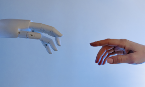 Intelligenza artificiale tra rischio e opportunit&agrave;: l&rsquo;Italia punta sugli esperti