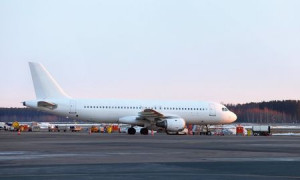 Continuit&agrave; aerea, scure sulle tariffe: Salvini annuncia rincari per i sardi