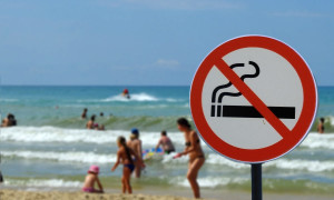 Spiagge "Smoke-Free": l'Italia al bando delle bionde sotto l'ombrellone