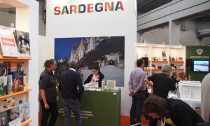 La Sardegna al Salone del Libro di Torino 2026: editoria, Deledda e Domus de Janas