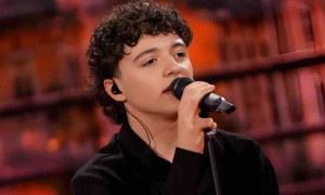 Amici: Lorenzo Salvetti vince la 25&ordf; edizione, alla sarda Angie il premio delle radio