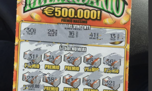 Vince 500mila euro al Gratta e vinci, ma &egrave; clandestino e non pu&ograve; incassarli