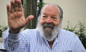Napoli celebra Bud Spencer nel decennale della scomparsa: un maxi-murale svetter&agrave; sulla metro
