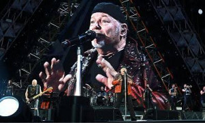 Vasco Rossi progetta il concerto dei record: &ldquo;500mila persone e pi&ugrave; di una notte&rdquo;