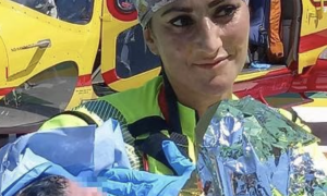 Parto in elicottero durante il volo verso Sassari: nasce una bimba sull&rsquo;elisoccorso Areus