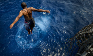 &ldquo;Dal caldo ai tuffi pericolosi&rdquo;: i bagnini raccontano gli errori che vedono ogni giorno in spiaggia