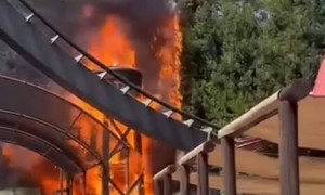 Incendio a Gardaland, paura nell'area Far West: evacuata la zona, nessun ferito