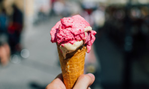 Il gelato diventa "all you can eat": il trend dell'estate conquista i pi&ugrave; golosi