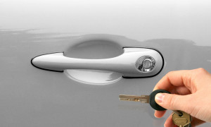 Auto a noleggio per 100 euro al mese: al via il piano per le famiglie con redditi pi&ugrave; bassi