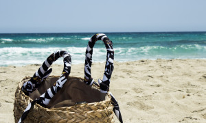 Furti in spiaggia, come difendersi: i consigli per non rovinarsi la giornata al mare