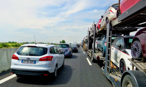 Esodo estivo, weekend da bollino nero: oltre 25 milioni di auto in viaggio verso le mete turistiche