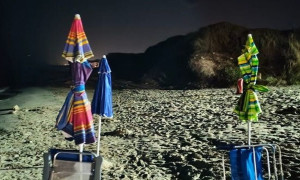 Castiadas, stretta sulle spiagge: vietati ombrelloni lasciati incustoditi, bivacchi e fumo