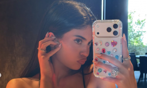 Bedazzling, la mania degli strass conquista i social: anche Kylie Jenner segue il trend