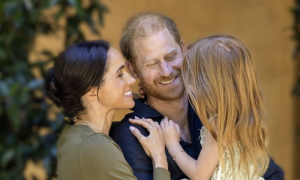 Harry e Meghan preparano il ritorno nel Regno Unito: scuola esclusiva e una nuova casa&nbsp;