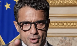 Fabrizio Corona lancia &ldquo;Per la Verit&agrave;&rdquo;: nasce il suo movimento politico, ma lui non pu&ograve; candidarsi