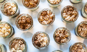 Il &ldquo;lavoro&rdquo; pi&ugrave; goloso d&rsquo;Italia: 130 giudici per assaggiare 320 tiramis&ugrave;