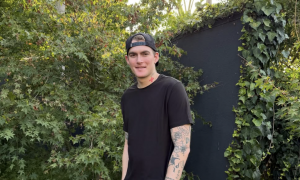 Morto a 27 anni Presley Gerber, figlio di Cindy Crawford: era in una struttura di riabilitazione