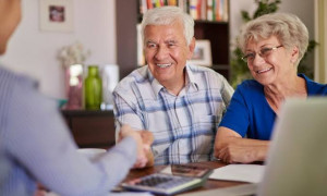 Pensioni sempre pi&ugrave; lontane: nel 2029 l&rsquo;uscita potrebbe salire a 67 anni e 6 mesi