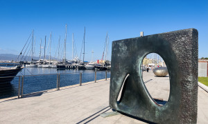 Le sculture di Kan Yasuda esposte sul lungomare di Cagliari
